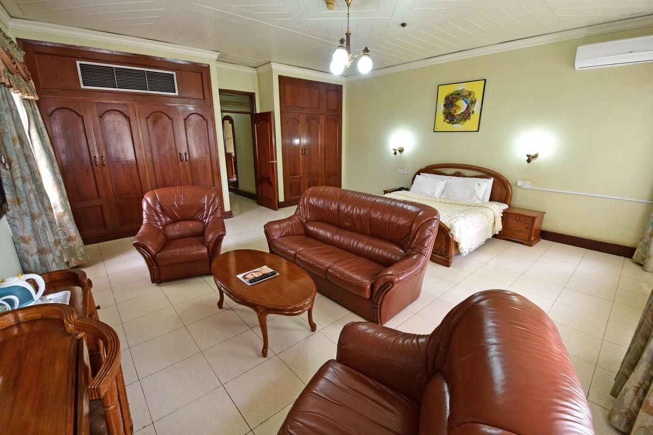 Grand Imperial Hotel Кампала Экстерьер фото